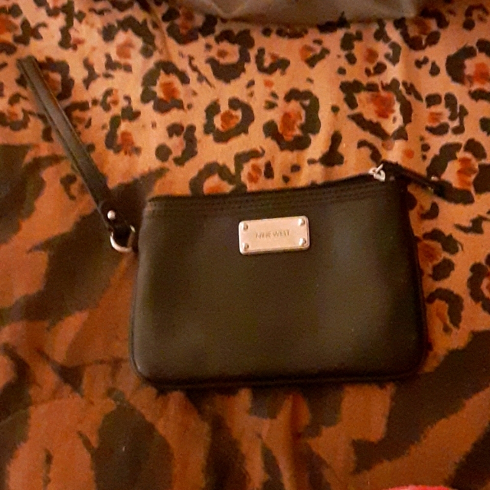 Nine west wristlet